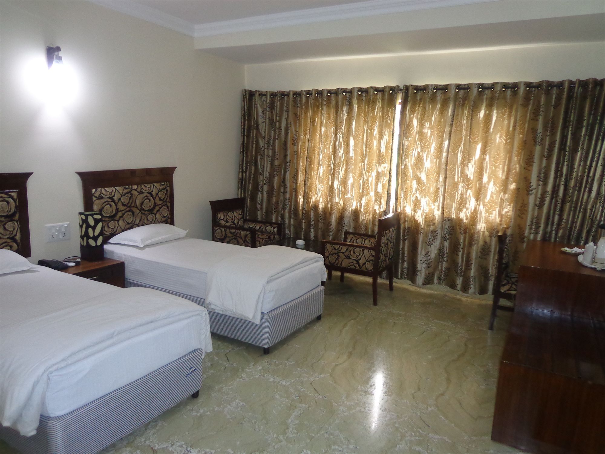 Hotel Taj Darbar Bodhgaya מראה חיצוני תמונה