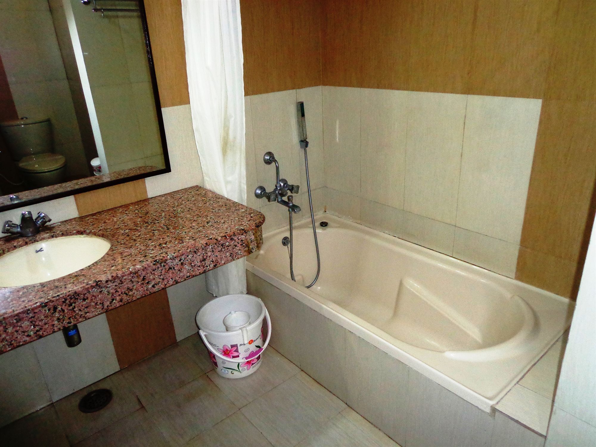 Hotel Taj Darbar Bodhgaya מראה חיצוני תמונה